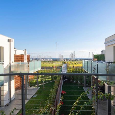 Apartamento H11 Luxury 9A - Porto - Piscina - Jacuzzi Santo Stefano al Mare Exterior foto