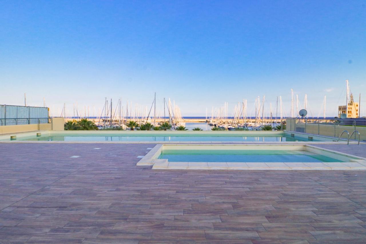 Apartamento H11 Luxury 9A - Porto - Piscina - Jacuzzi Santo Stefano al Mare Exterior foto